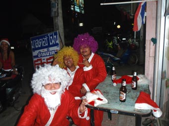 Thai Santas